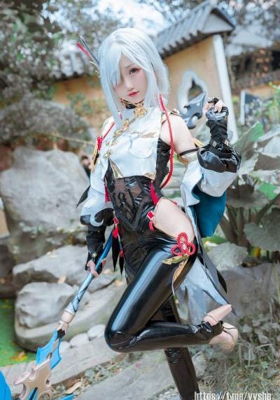 欧美丰乳肥臀女郎_免费高清观看