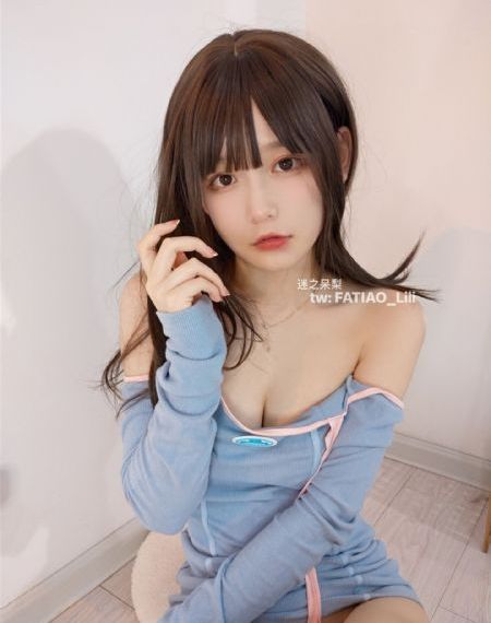一边亲着一面膜的免费版_BD英语迅雷电影在线