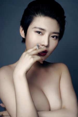 奔驰进口amg哪国产的_超清在线观看完整版