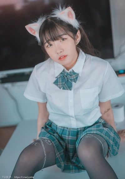 欧美大牌风衣女高端_BD韩语全集在线观看